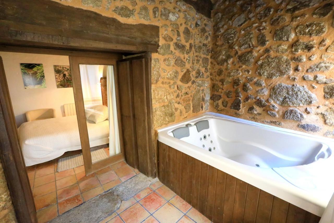 Apartamentos Rurales Spa Casa De Los Escudos Valverde de la Vera المظهر الخارجي الصورة