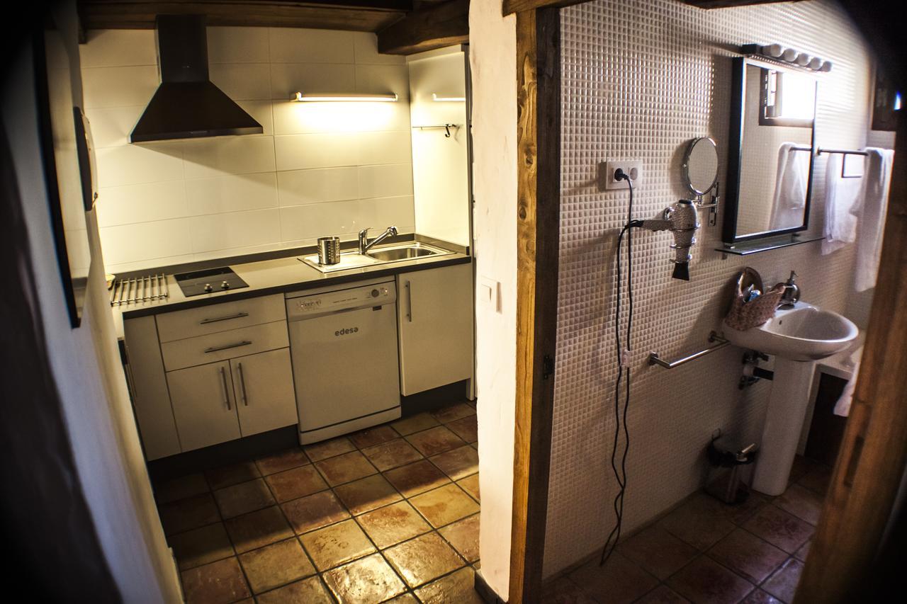 Apartamentos Rurales Spa Casa De Los Escudos Valverde de la Vera المظهر الخارجي الصورة